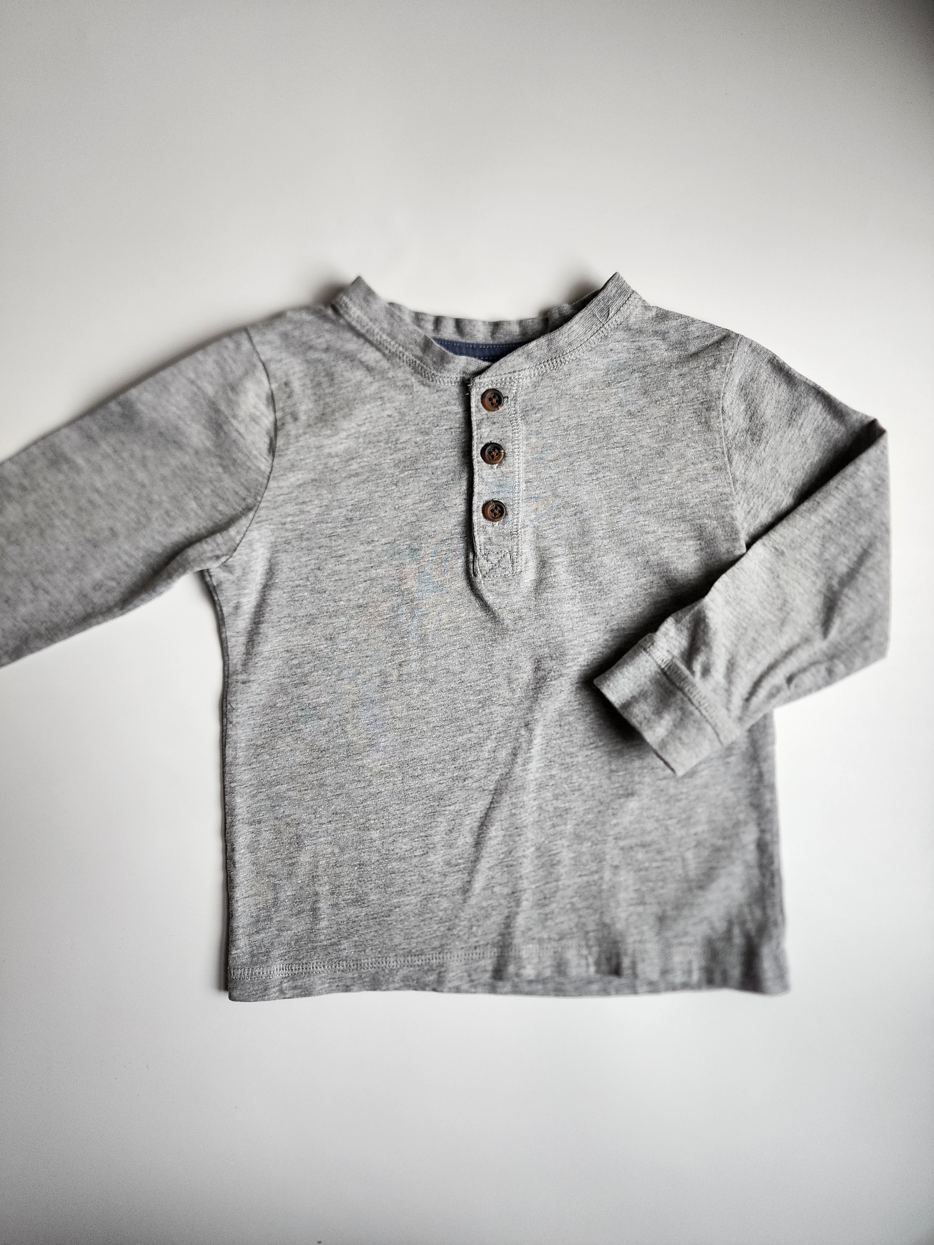 Haut manches longues George – 3 ans – Très bon état