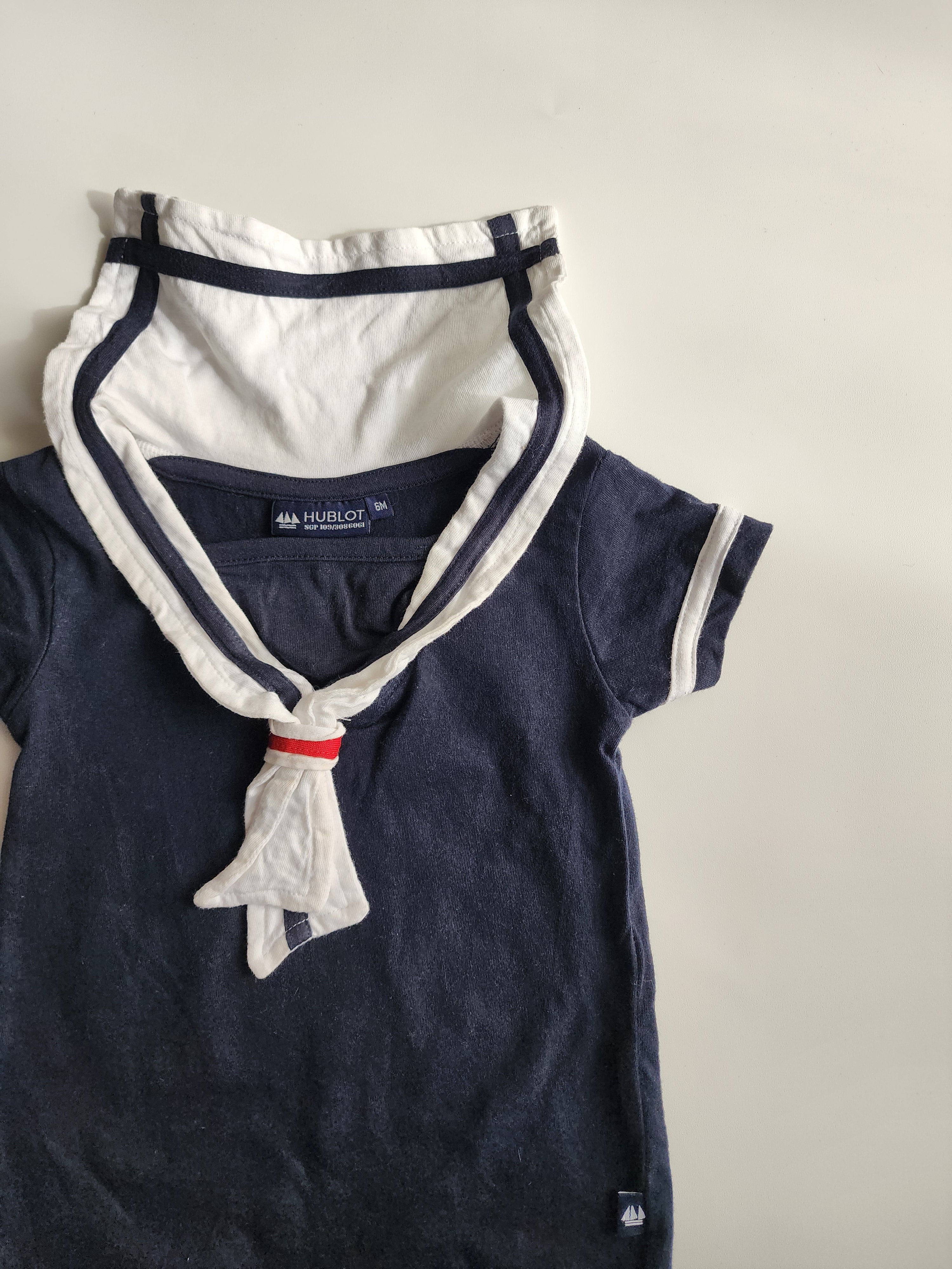 Ensemble marin Hublot – 6 mois – Très bon état