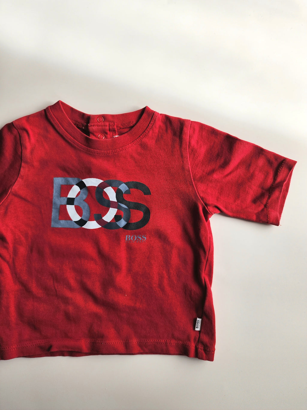 Tee-shirt Boss Hugo Boss – 6 mois – Très bon état