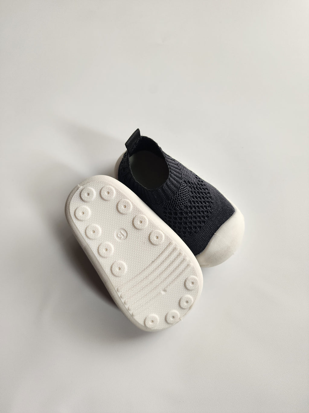 Chaussures premiers pas – Taille 15 – Neuve