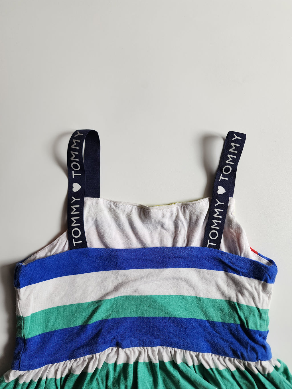 Robe Tommy Hilfiger – 6 ans – Très bon état