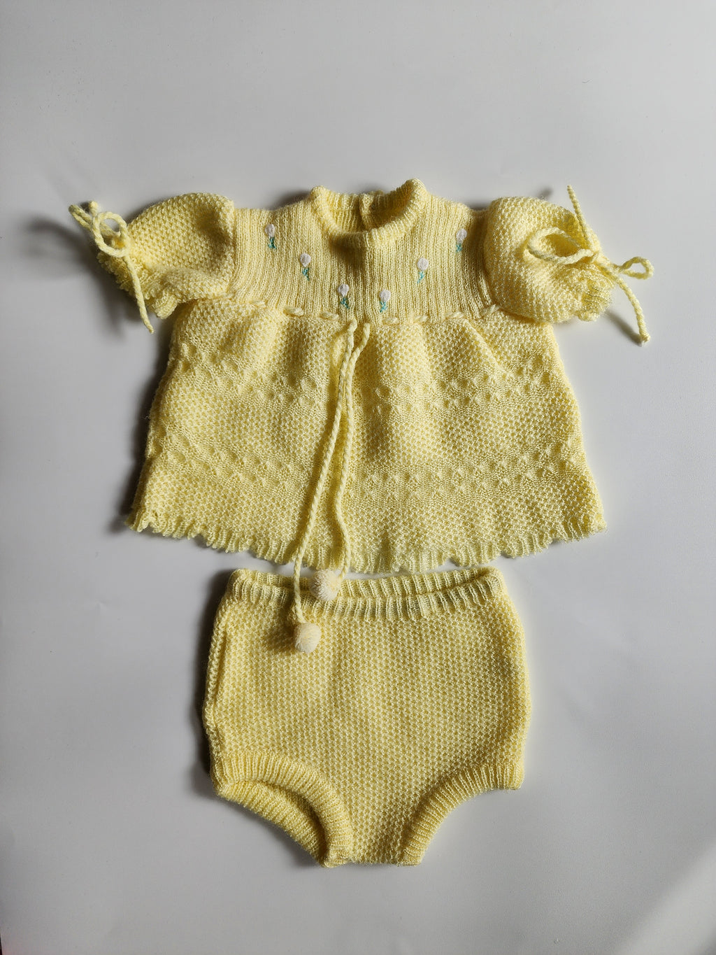 Robe + culotte tricot jaune – 3-6 mois – Très bon état