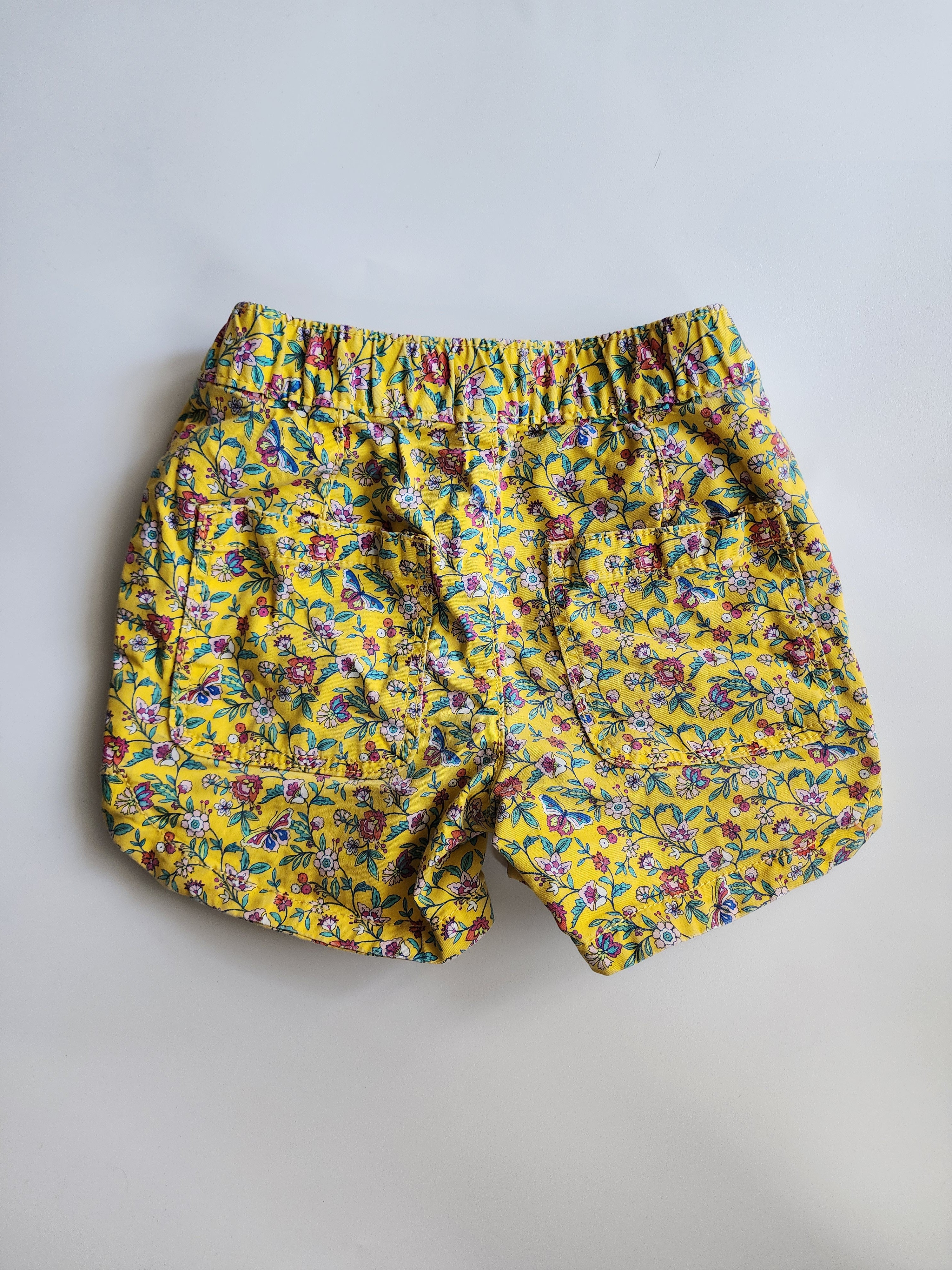 Short BabyGap – 6 ans – Très bon état