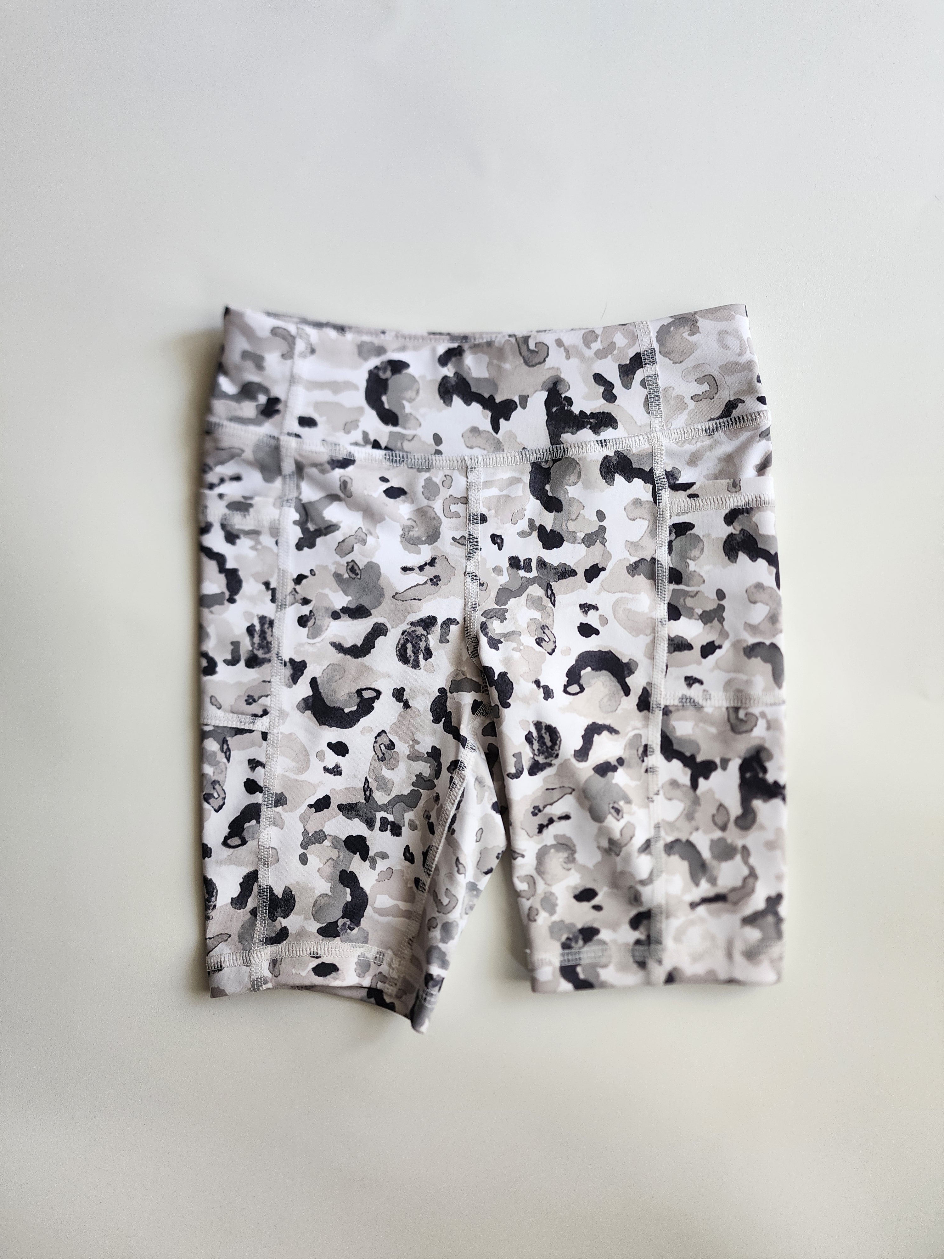 Legging short AVIA – 4-5 ans – Comme neuf