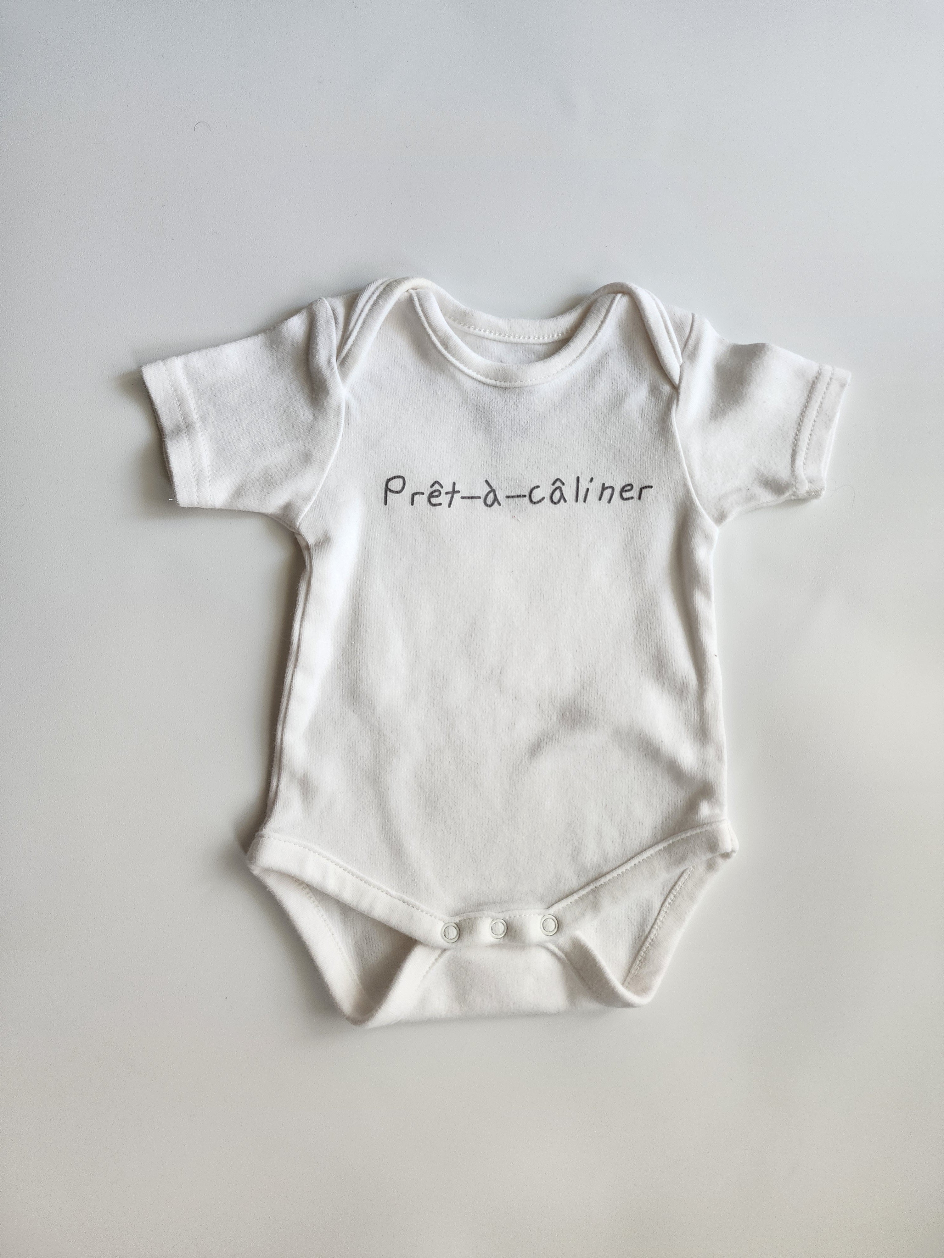 Body manches courtes Babyclub – 1 mois– Très bon état