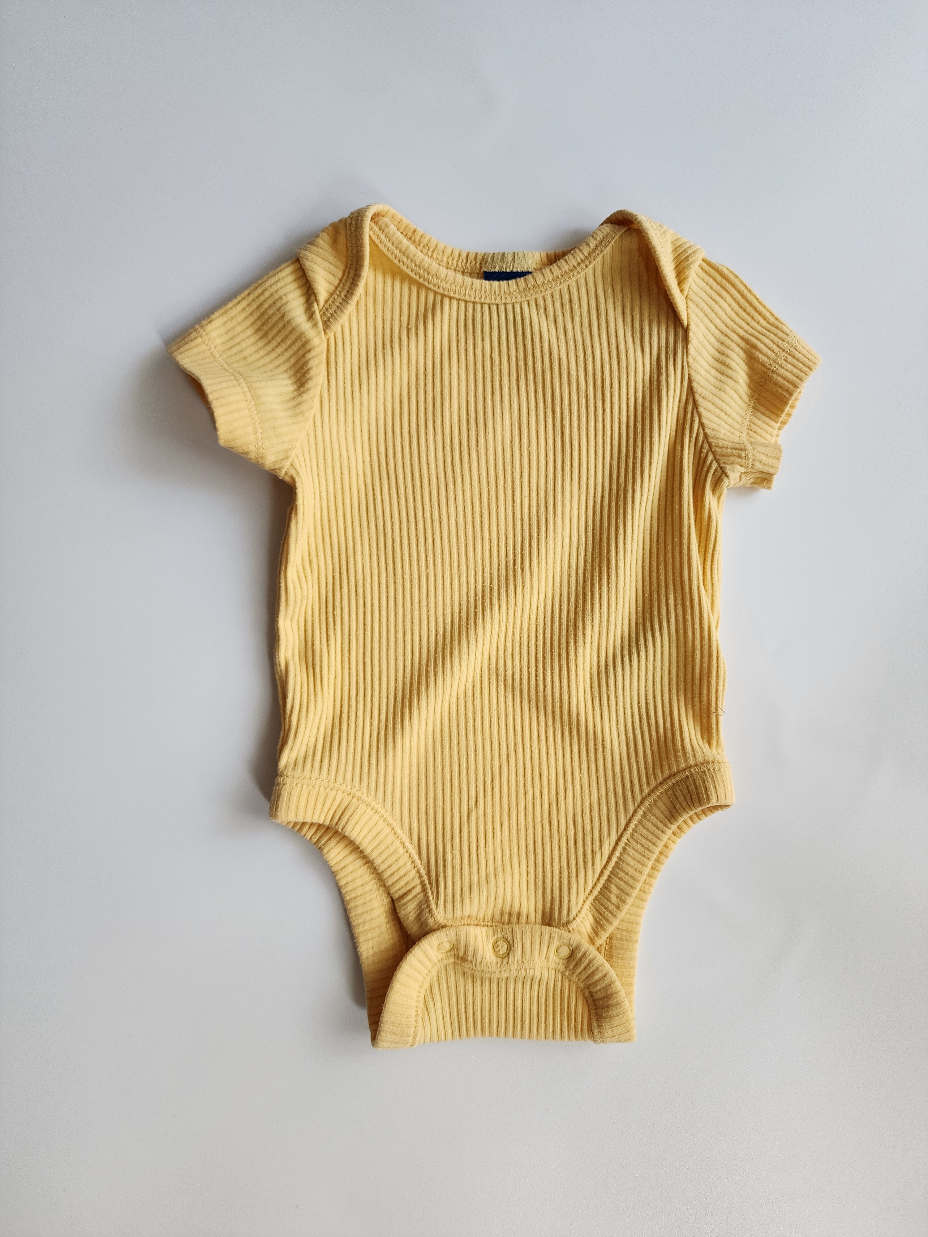 Body manches courtes Old Navy – 0-3 mois– Très bon état