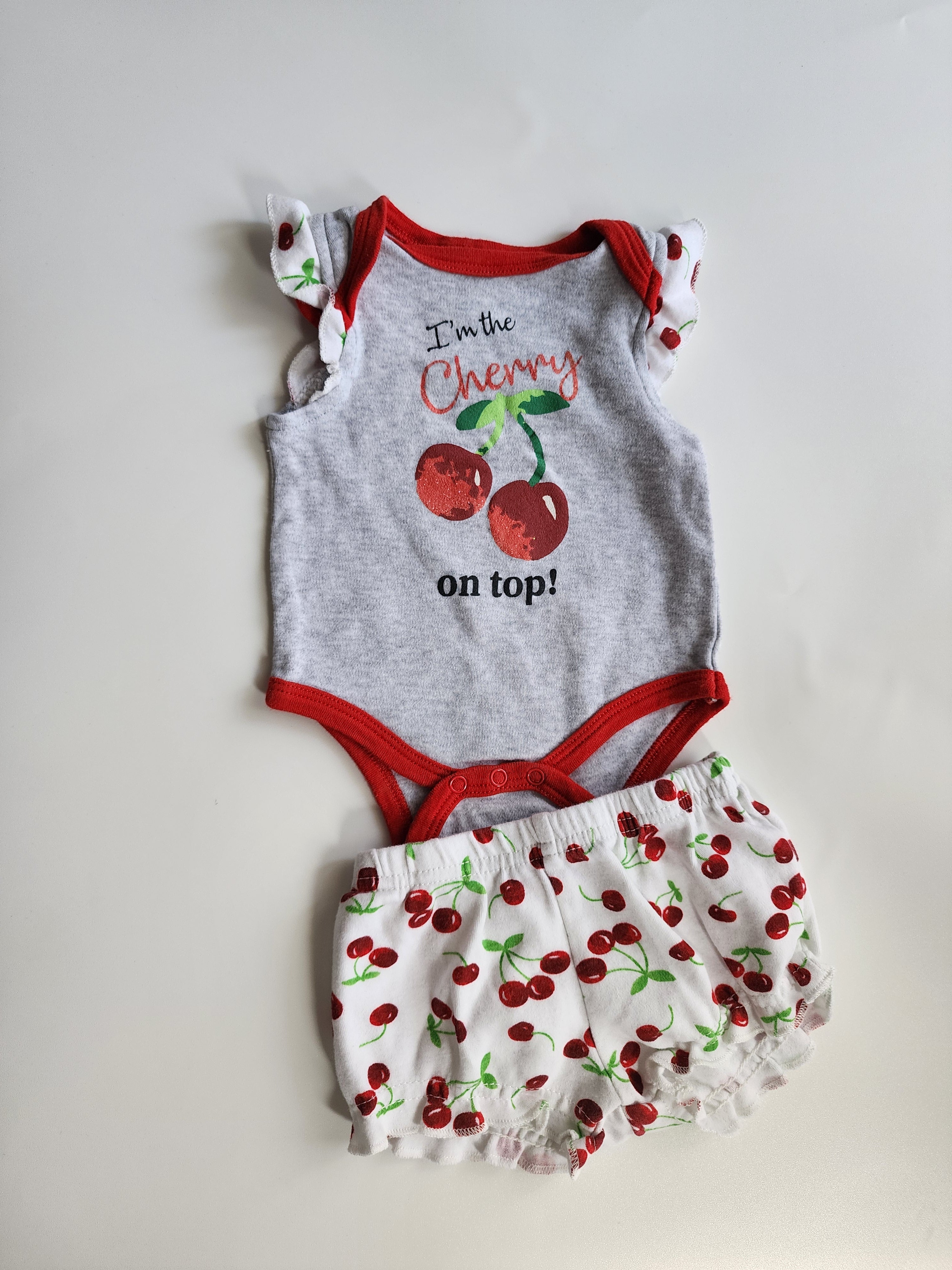 Ensemble body + short Babymode – 0-3 mois – Très bon état