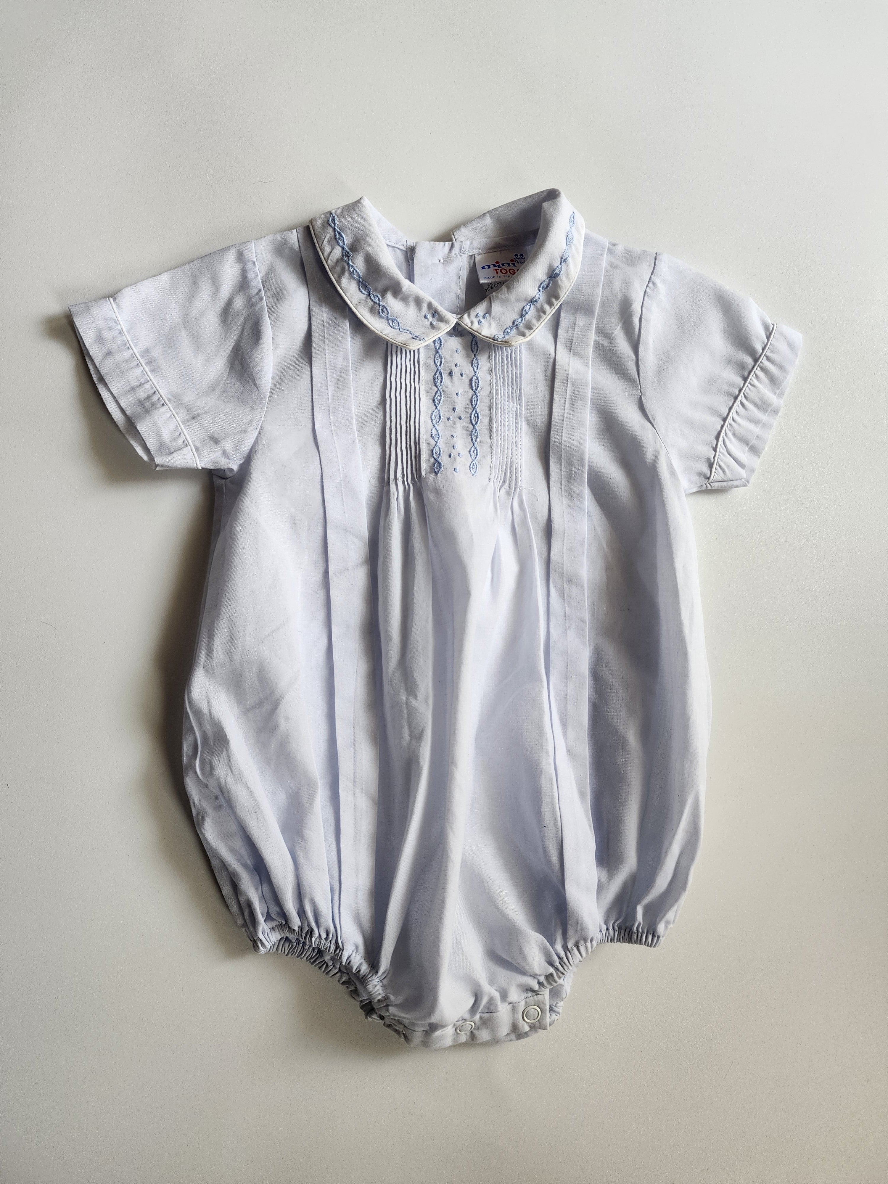 Barboteuse vintage Mini togs – 3-6 mois (14-18 lbs)  – Très bon état