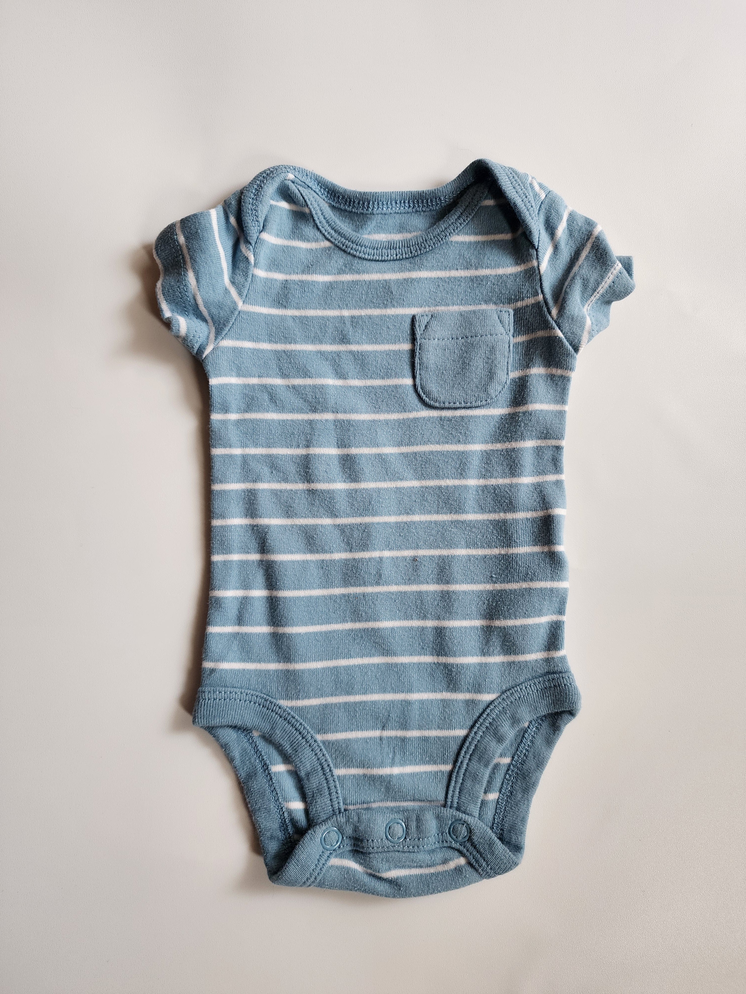 Body manches courtes Carter's – Naissance  – Très bon état