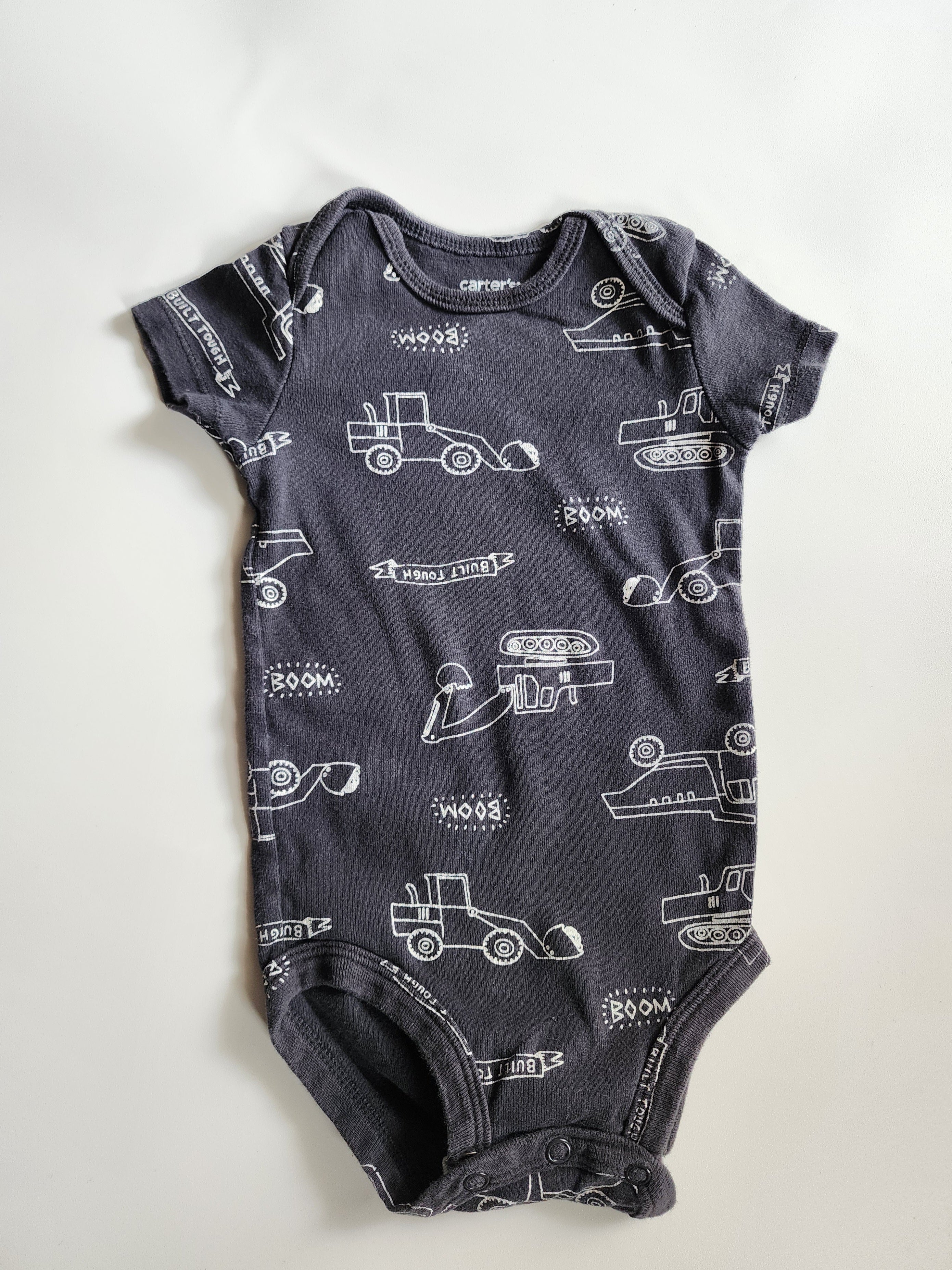 Body manches courtes Carter's – 6 mois – Très bon état