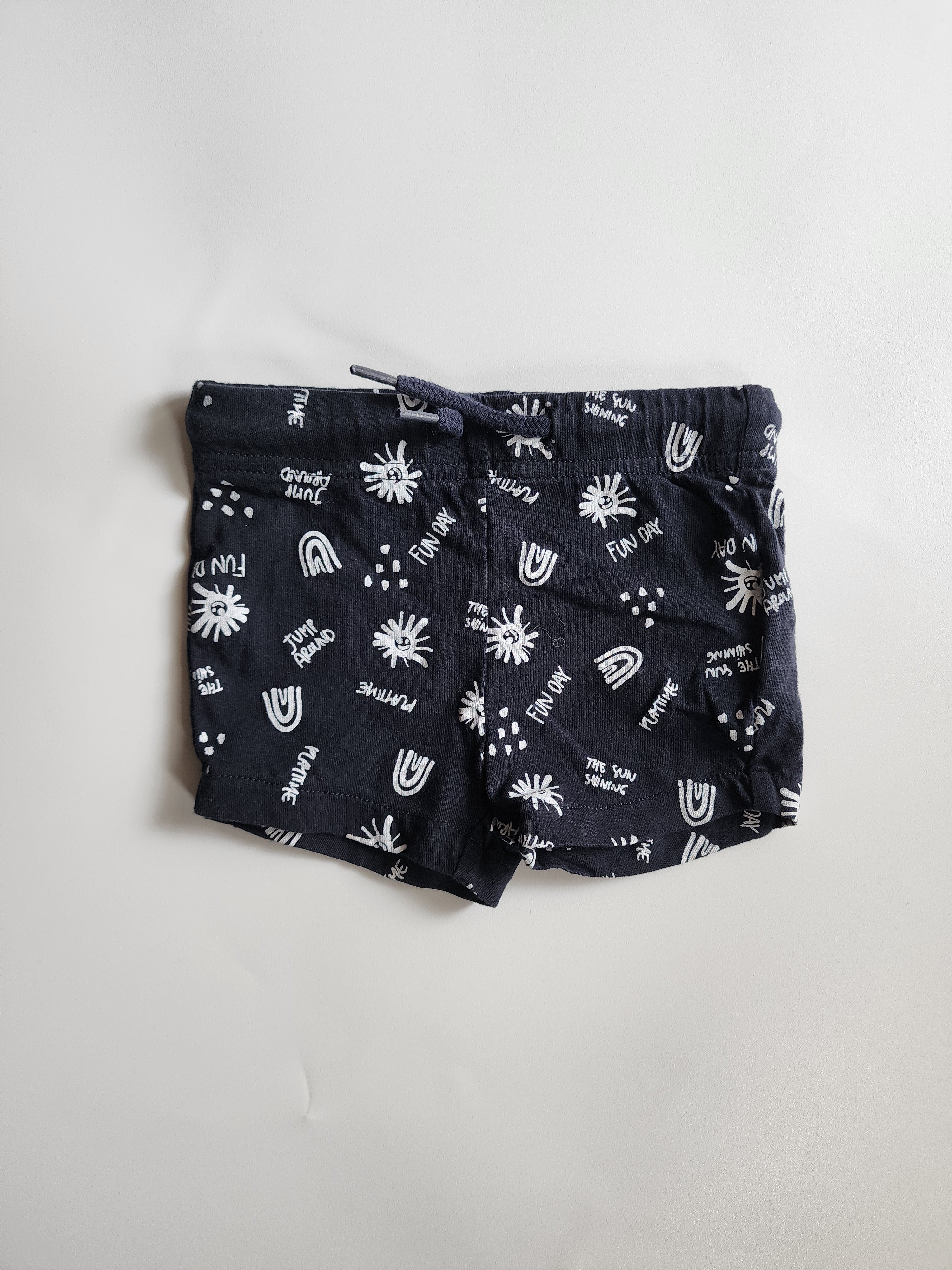 Short Gémo – 6 mois – Très bon état