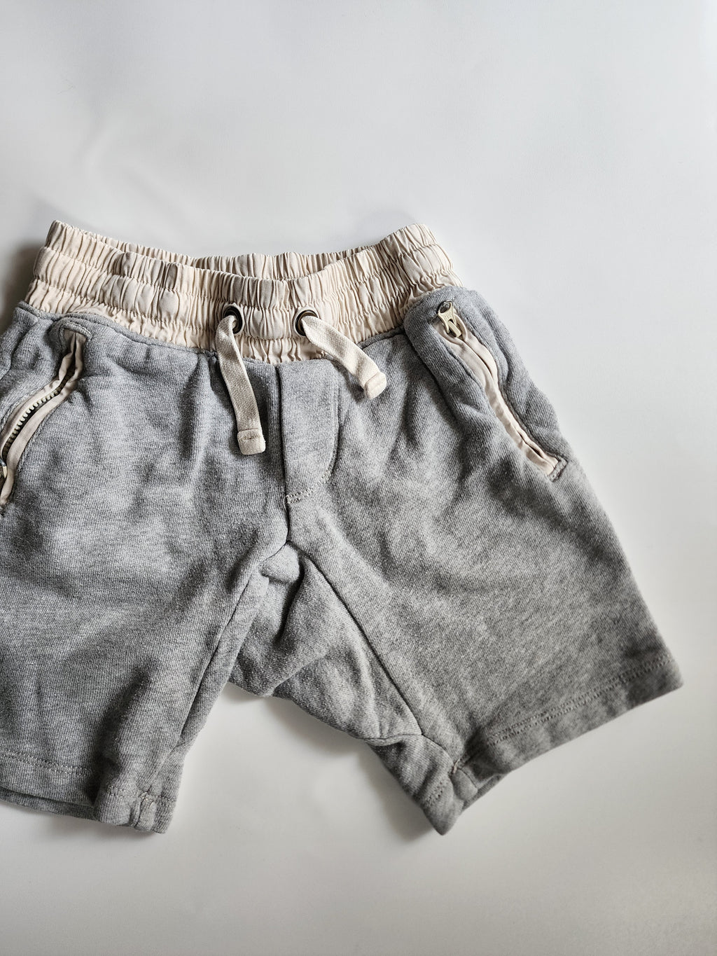 Short BabyGap – 4-5 ans  – Très bon état
