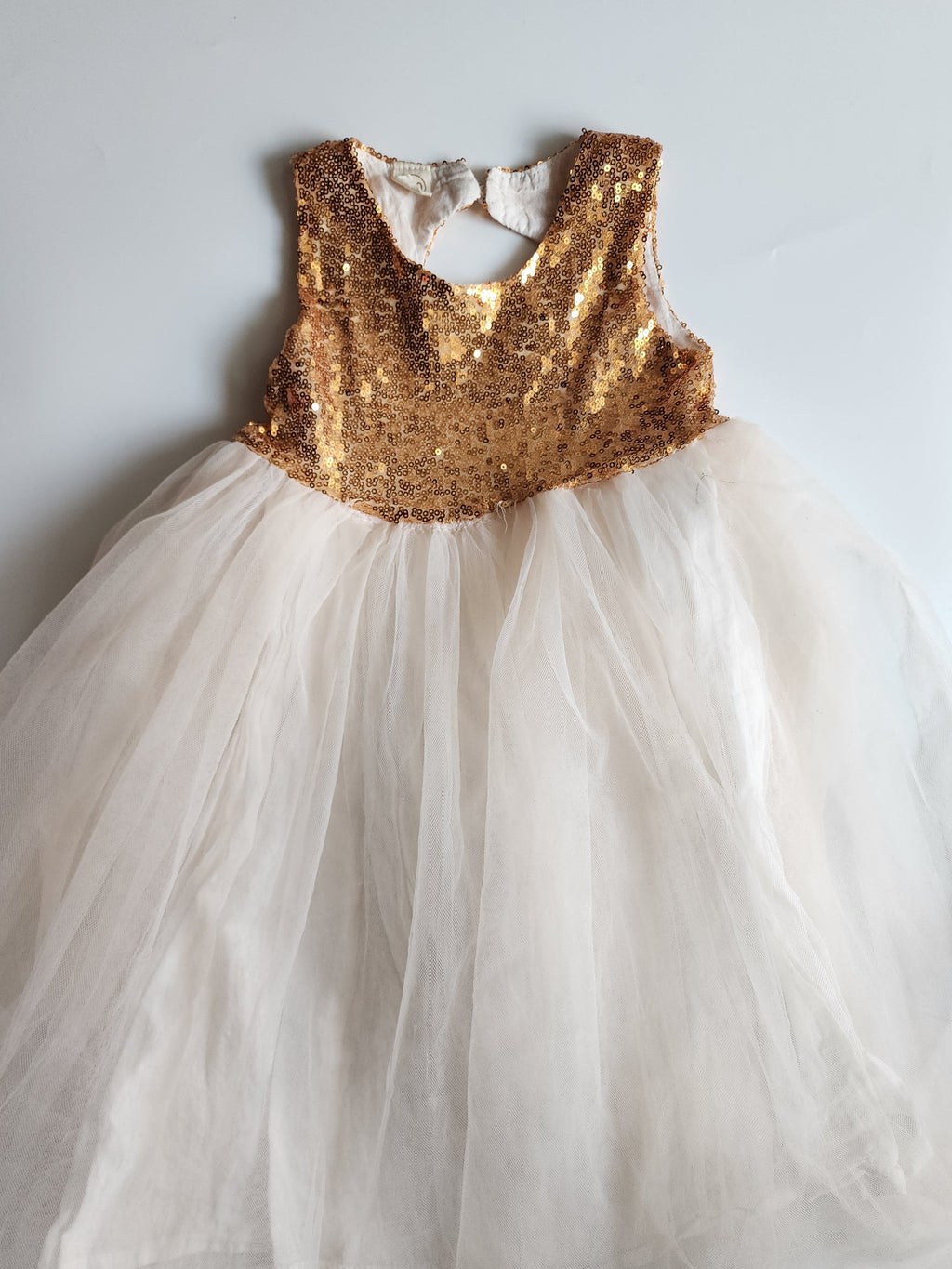 Robe rose gold à sequins et voile – 4/5 ans– Très bon état