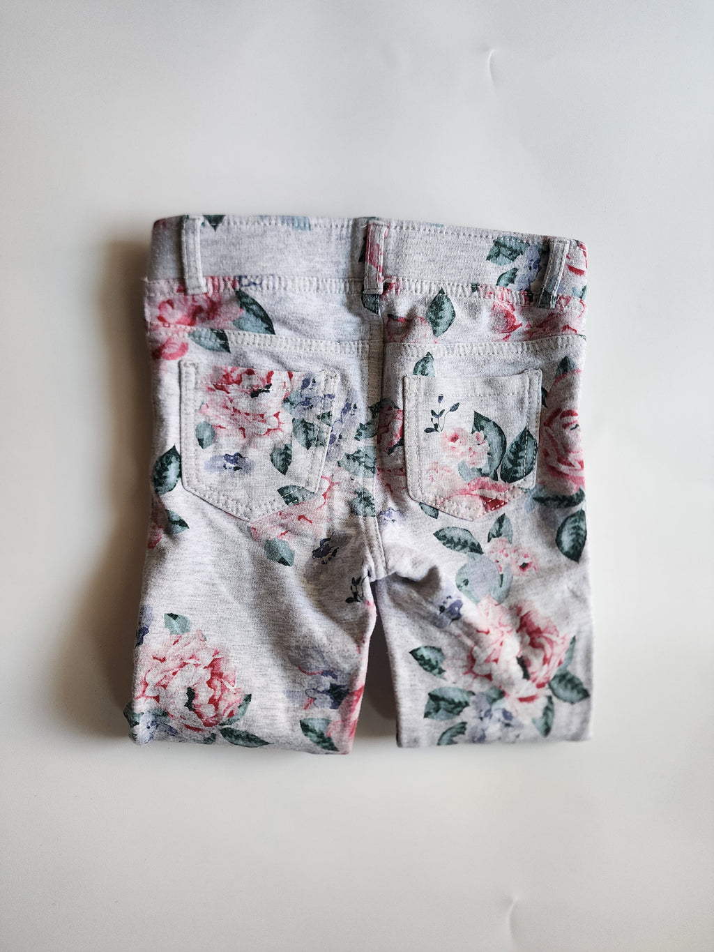 Pantalon HM Gris fleur – 3/4 ans – Très bon état