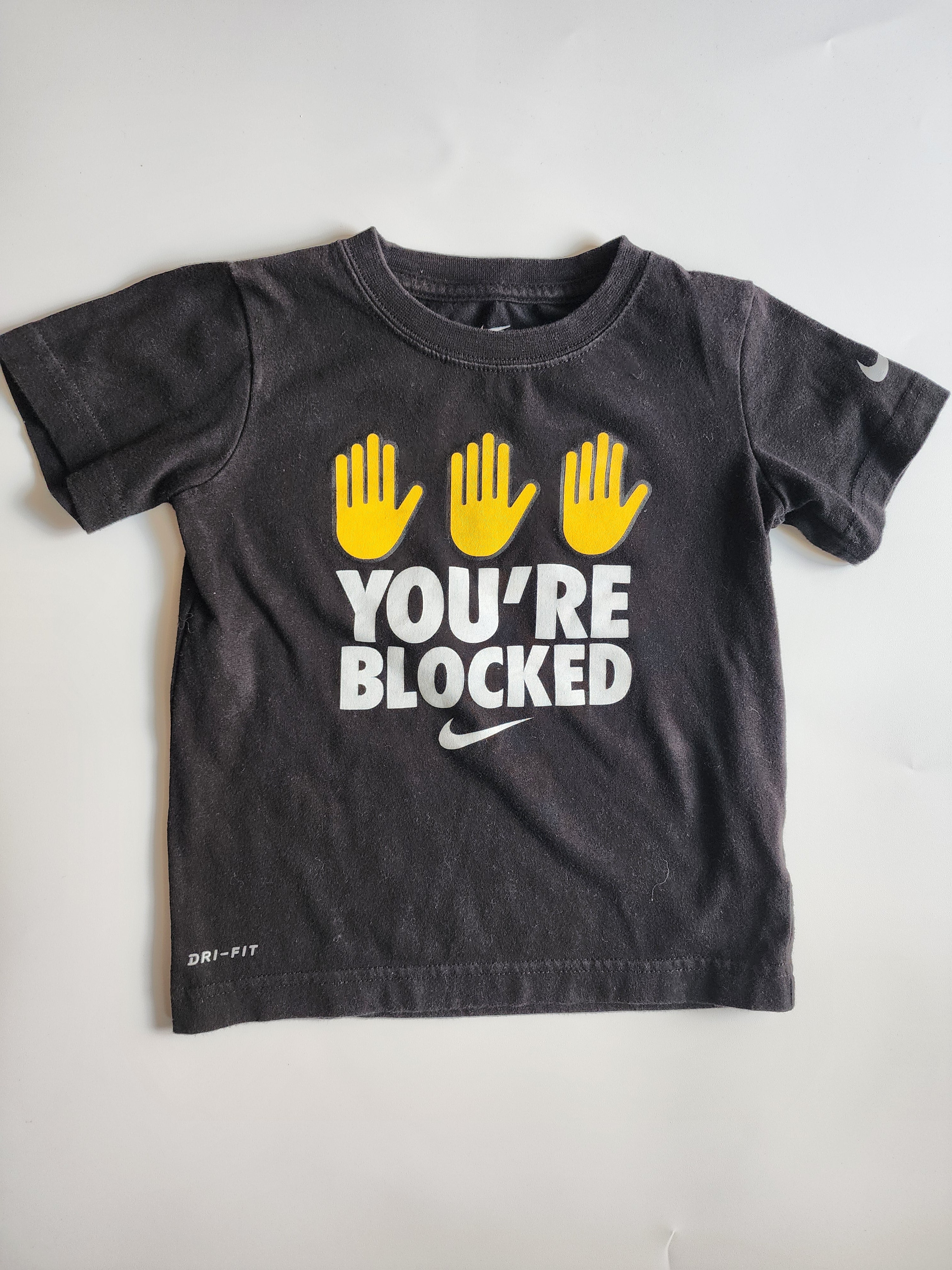 Tee shirt Nike – 3/4 ans – Très bon état