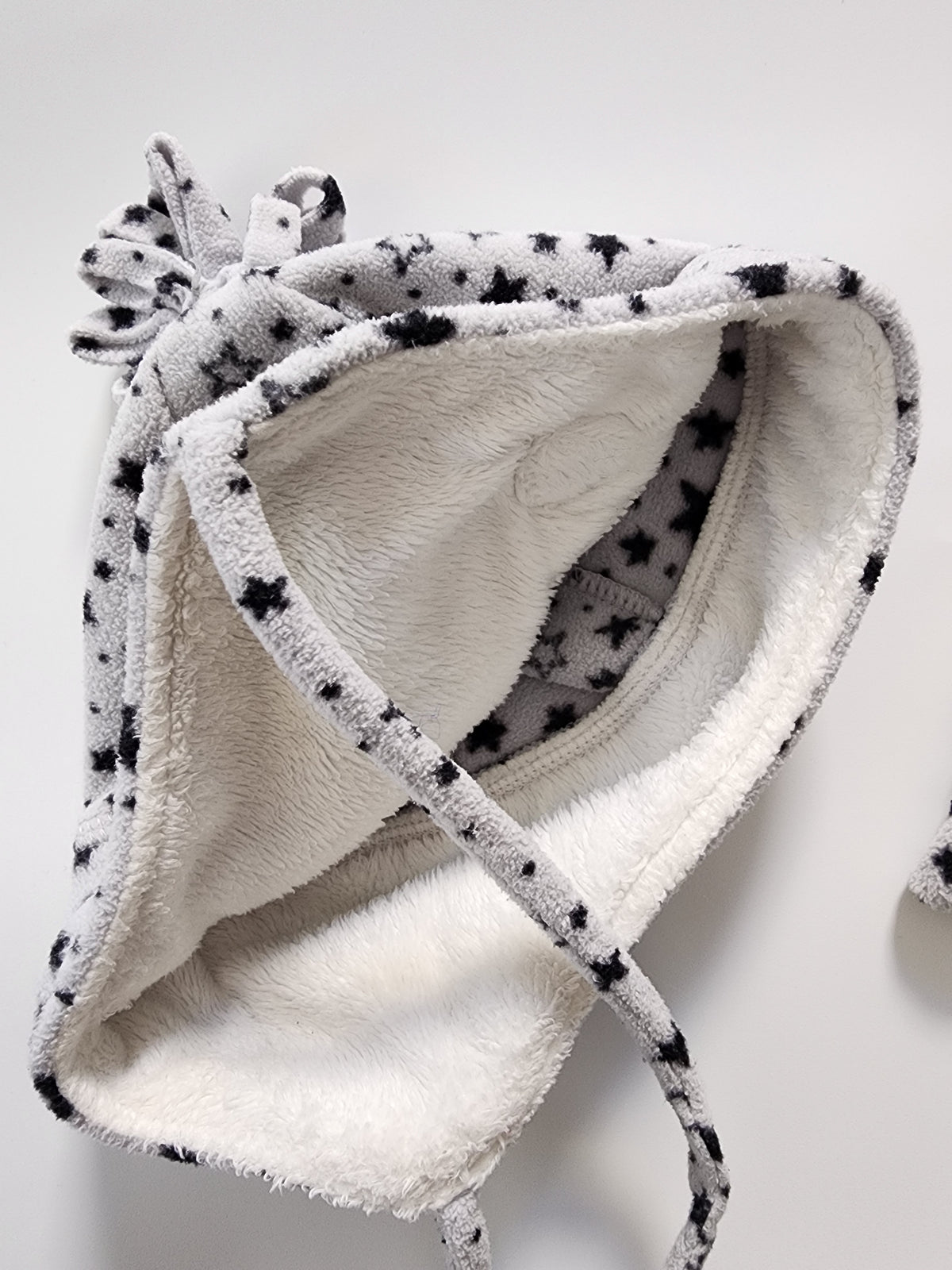 Souris Mini – Ensemble Bonnet + cache cou – 2-3 ans – Trés bon état