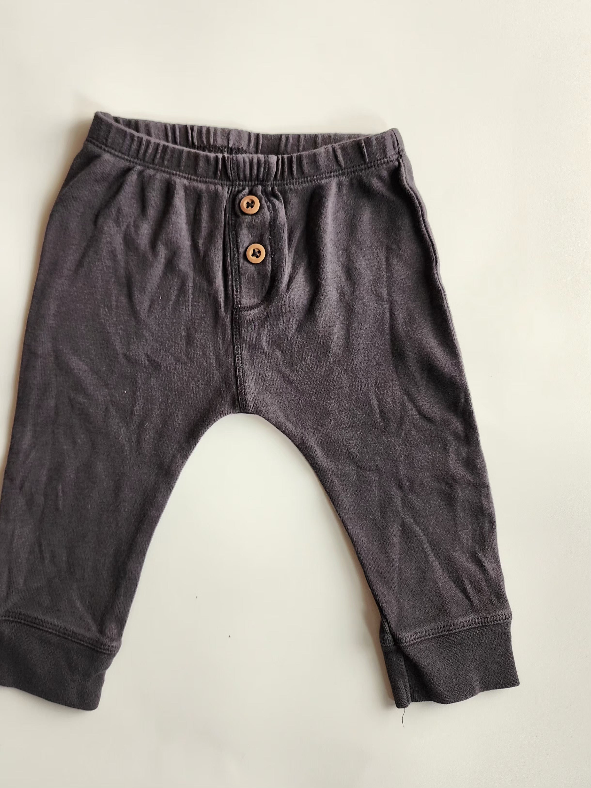 Pantalon gris Carter's – 9 mois – Très bon état