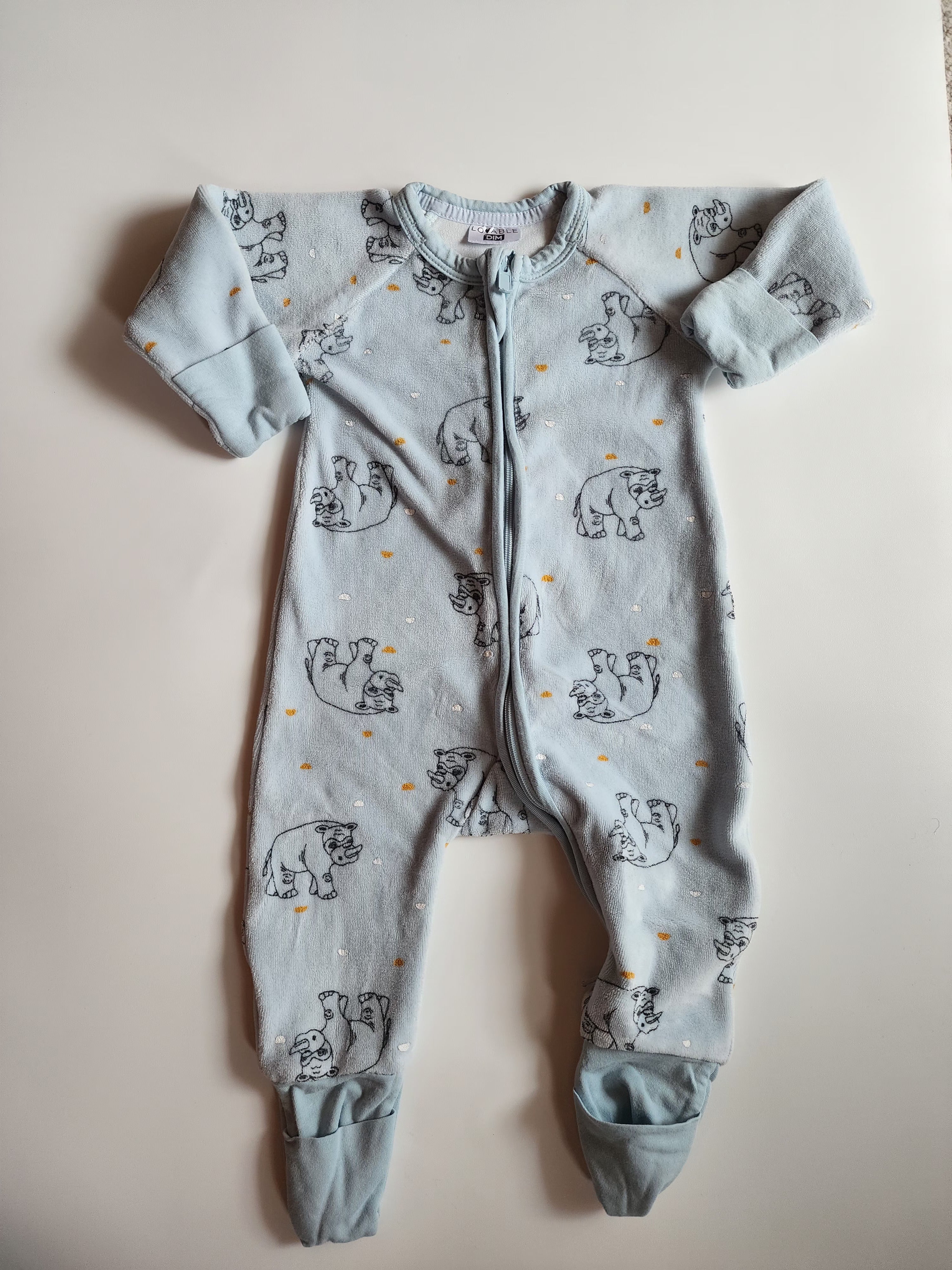 Lot 2 pyjamas DIM 9-12 mois – Très bon état